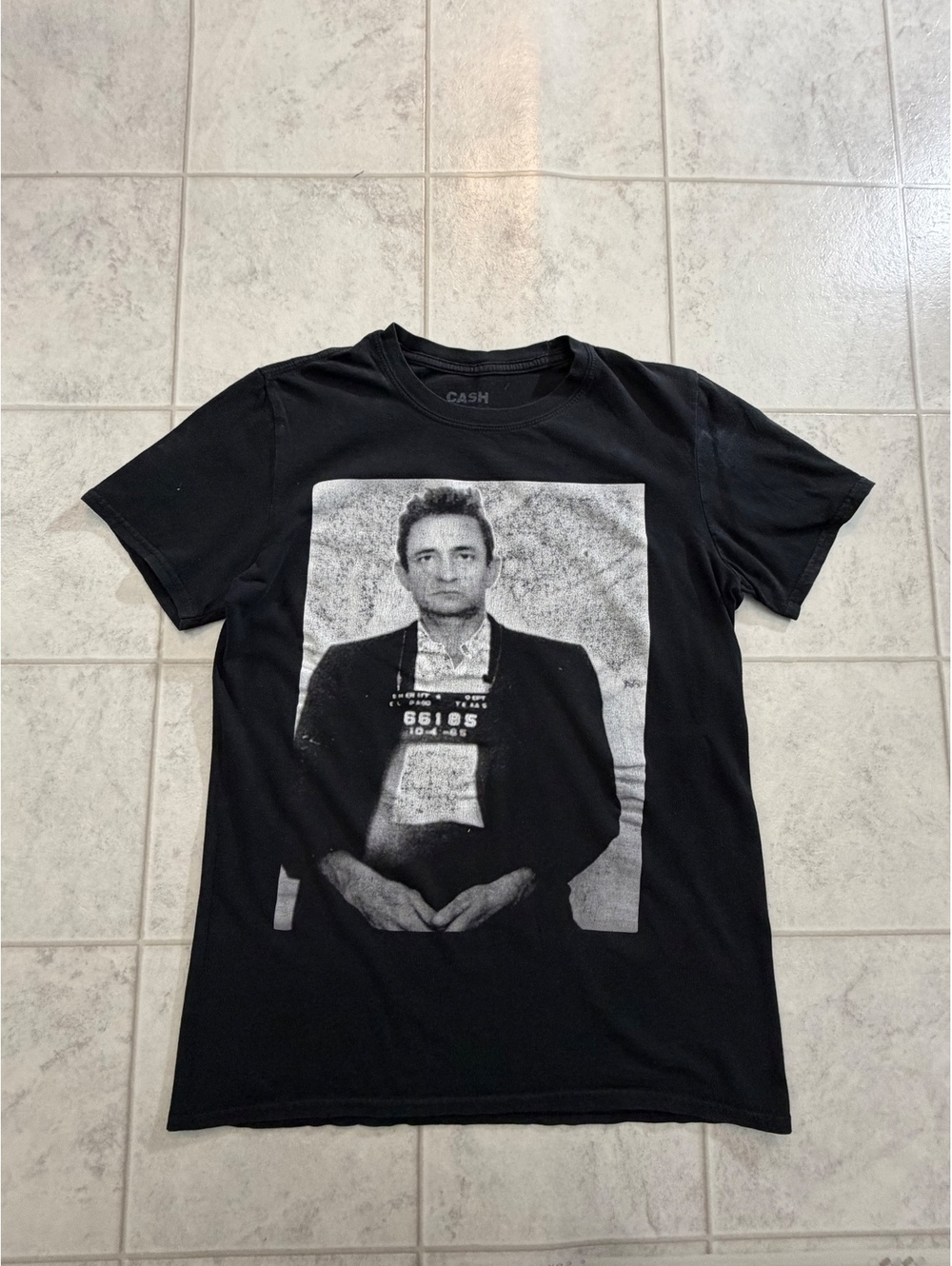 Cash black graphic T shirt size SM